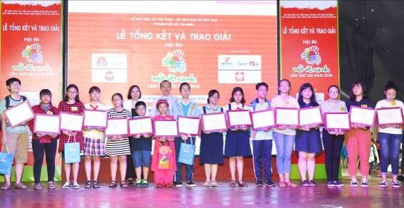 Hạng mục giải thưởng lần đầu xuất hiện tại Lễ tổng kết Nét Vẽ Xanh lần thứ 21 - 3 Đặc biệt, một điểm sáng tại lễ tổng kết của mùa cọ lần thứ 21 này chính là hạng mục giải thưởng Nét Vẽ Xanh dành cho các em thí sinh đã tham dự suốt 05 năm liền (từ 2014 đến 2018), trong đó có ít nhất 3 lần đạt giải cấp thành phố.