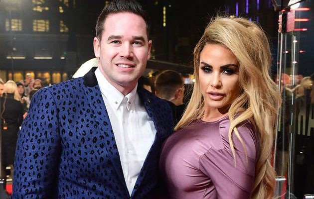 
Người đẹp thậm chí ghi hình đoạn trò chuyện chia tay của 2 người cho show thực tế về đời tư.
