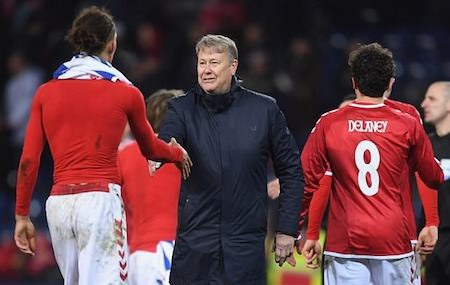 Trước thềm World Cup 2018, Pogba bất ngờ gây “bão” nhờ… kiểu tóc - Ảnh 3. Trước thềm World Cup 2018, Pogba bất ngờ gây “bão” nhờ… kiểu tóc - Ảnh 3.