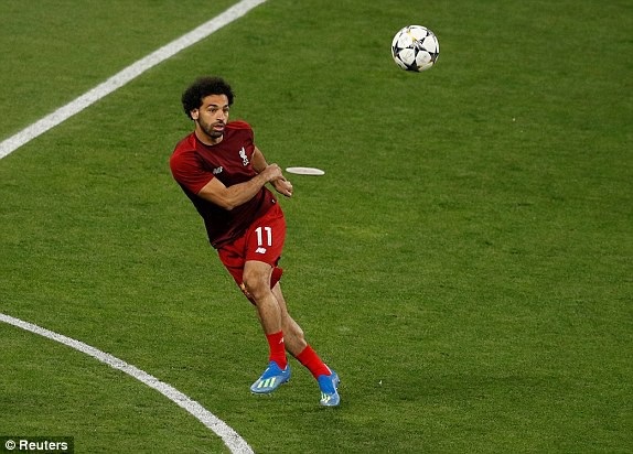 Real Madrid 3-1 Liverpool: Cú đúp của Gareth Bale - 40
Salah là cầu thủ được chú ý nhất bên phía Liverpool