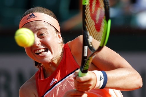 Đương kim vô địch Ostapenko thất thủ ngay vòng đầu - 2
Ostapenko đã trở thành cựu vô địch chỉ sau một vòng đấu