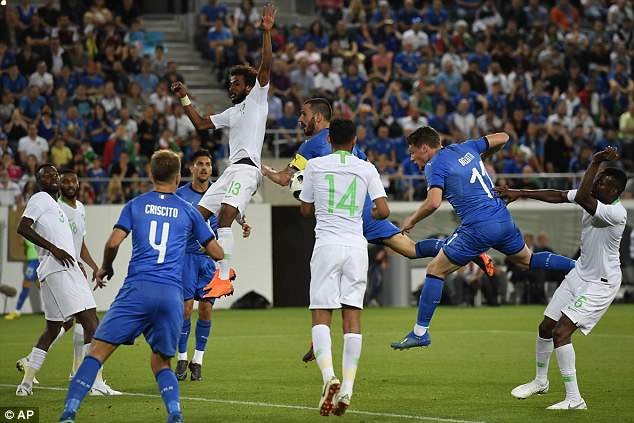 Balotelli lập công, Italia đánh bại đội bóng dự World Cup - Ảnh 5. Balotelli lập công, Italia đánh bại đội bóng dự World Cup - Ảnh 5.