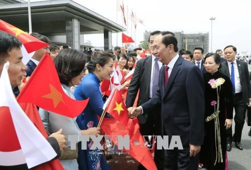 Nhật Bản bắn 21 loạt đại bác chào mừng Chủ tịch nước Trần Đại Quang - 3 Nhật Bản bắn 21 loạt đại bác chào mừng Chủ tịch nước Trần Đại Quang - 3