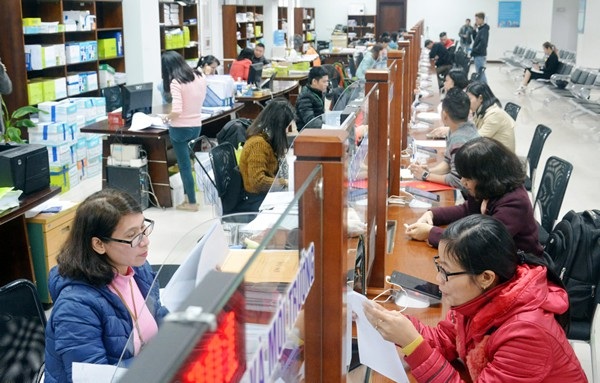 Cán bộ nhà nước xin nộp lại gần 90 tỷ đồng để được... nghỉ việc - 2
Đà Nẵng có 40/460 học viên tốt nghiệp đã được bố trí công tác, thuộc đề án phát triển nguồn nhân lực chất lượng cao