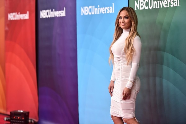 Jennifer Lopez trẻ trung với váy ôm sát - 6
Phần 1 ra mắt năm ngoái gồm 10 tập phát sóng