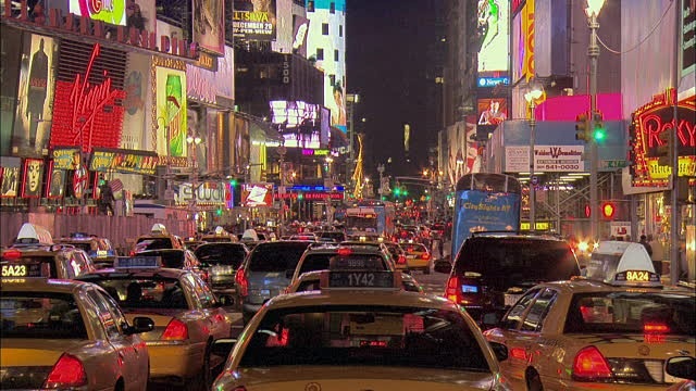 New York ở vị trí thứ 3, đồng hạng cùng thủ đô Moscow với 91 giờ tắc đường.