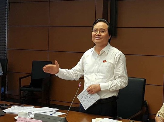 Bộ trưởng Phùng Xuân Nhạ giải trình thêm về “giá dịch vụ đào tạo” - 1 Bộ trưởng Bộ GD-ĐT Phùng Xuân Nhạ.
