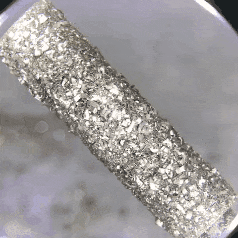 Chiêm ngưỡng “siêu phẩm” bút máy làm từ thiên thạch - 2