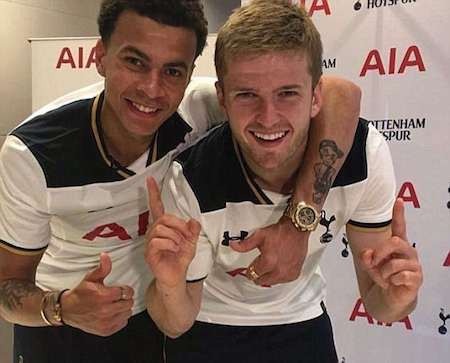 Ấn tượng với loạt hình xăm “hổ báo” của dàn cầu thủ đội tuyển Anh - 4 Dele Alli cũng có một hình xăm hết sức dễ thương trên tay, đó là nhân vật hoạt hình Bamm-Bamm Rubble.