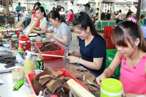 TP HCM cần hơn 27.000 lao động - 1 Dệt may, giày da chiếm 8,94% nhu cầu lao động trong tháng 5-2018