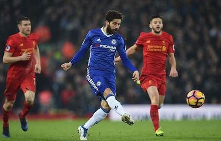 Fabregas đón sinh nhật đầy ý nghĩa bên cô bạn gái xinh đẹp - 3 Người hâm mộ Chelsea vẫn đặt niềm tin vào đội nhà