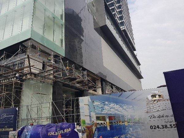 Mắc hàng loạt vi phạm về PCCC: Dự án Discovery Complex bị đề nghị cắt điện nước - 1 Dự án Discovery Complex 302 Cầu Giấy mắc một loạt vi phạm về PCCC.