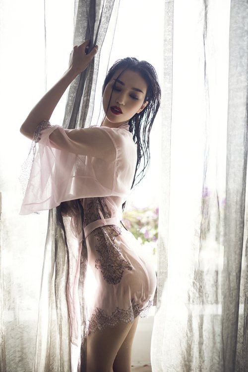 Người đẹp “điều tiếng” nối gót Nam Em tố Trường Giang lăng nhăng là ai? - 14 Người đẹp “điều tiếng” nối gót Nam Em tố Trường Giang lăng nhăng là ai? - 14