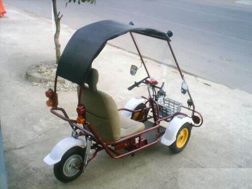 Người đàn ông học hết lớp 9 dốc lòng chế tạo xe hơi và điều kỳ diệu - 2 ... đến xe ba bánh với 2 bánh trước có độ an toàn cao hơn.