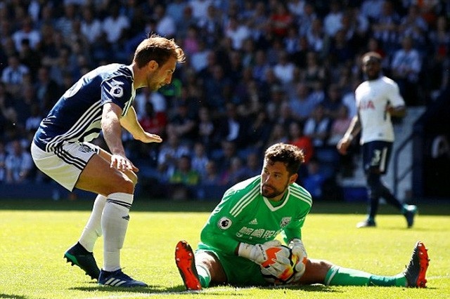 11 cầu thủ xuất sắc nhất vòng 37 Premier League - 1 Ben Foster là người hùng của West Brom trong chiến thắng trước Tottenham