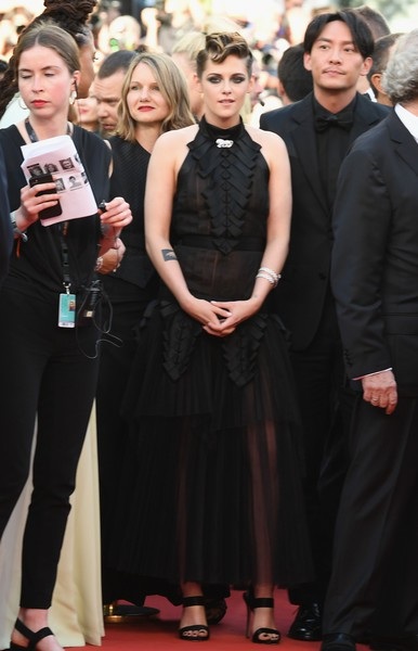 Kristen Stewart "chuẩn men" dự LHP Cannes - 12 Kristen Stewart "chuẩn men" dự LHP Cannes - 12