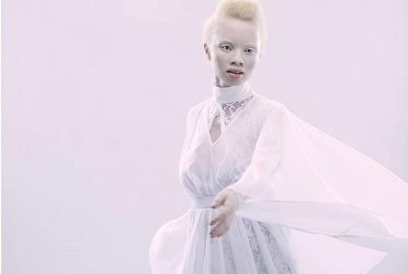 Loạt chân dài đình đám minh chứng cho câu “tốt gỗ hơn tốt nước sơn” - Ảnh 1. Loạt chân dài đình đám minh chứng cho câu “tốt gỗ hơn tốt nước sơn” - Ảnh 1.