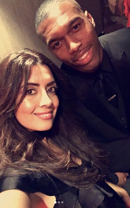 Noreen Khan hạnh phúc khoe ảnh chụp cùng cầu thủ Liverpool