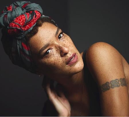 Loạt chân dài đình đám minh chứng cho câu “tốt gỗ hơn tốt nước sơn” - Ảnh 4. Loạt chân dài đình đám minh chứng cho câu “tốt gỗ hơn tốt nước sơn” - Ảnh 4.