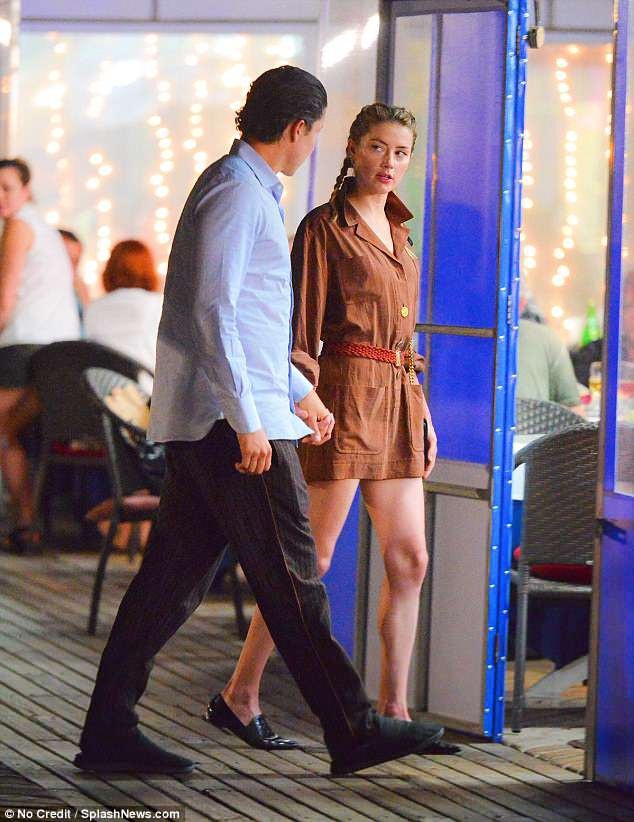 
Nữ diễn viên xinh đẹp không còn che giấu chuyện tình cảm mới của mình
