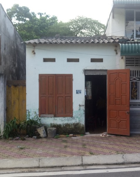 Sau khi nghỉ hưu, cô giáo có nguy cơ phải sống “màn trời chiếu đất” - 1
Căn hộ tập thể bà Bùi Thị Minh Phương được giao sinh sống cùng gia đình từ năm 1995.
