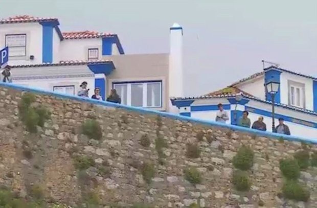 Cặp đôi chết thảm vì rơi từ bức tường cao 27m xuống đất trong lúc selfie - 6