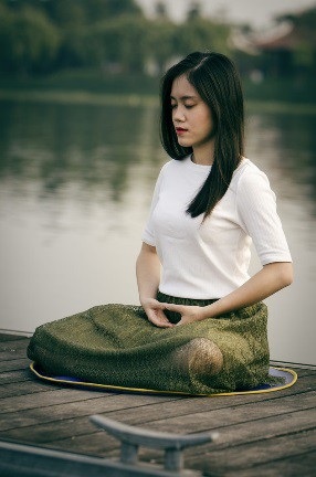 5 bí kíp “vàng” giúp sĩ tử duy trì tốt phong độ trong mùa thi - 2 
Khi đối mặt với áp lực thi cử, bạn hãy dừng lại một phút và hít thở sâu - Ảnh minh họa: Unsplash