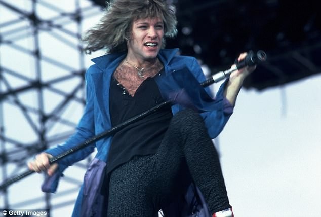 Jon Bon Jovi thời trẻ