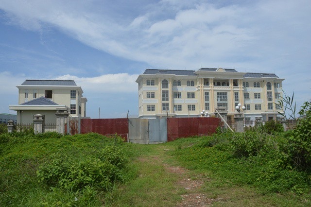 Hoang vắng công trình tiền tỷ phục vụ nông dân tại Sóc Trăng! - 2 Hoang vắng công trình tiền tỷ phục vụ nông dân tại Sóc Trăng! - 2