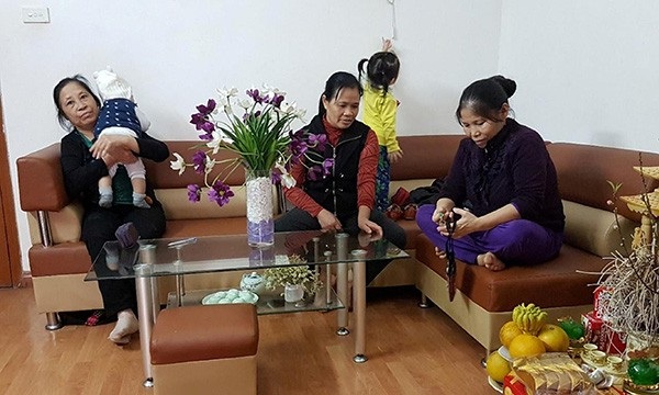 "Kho báu" 100 cây vàng của osin khiến ông chủ giật mình tá hỏa - 1
Việc tìm các ôsin có kỹ năng chăm trẻ, yêu trẻ là điều không đơn giản với nhiều gia đình.