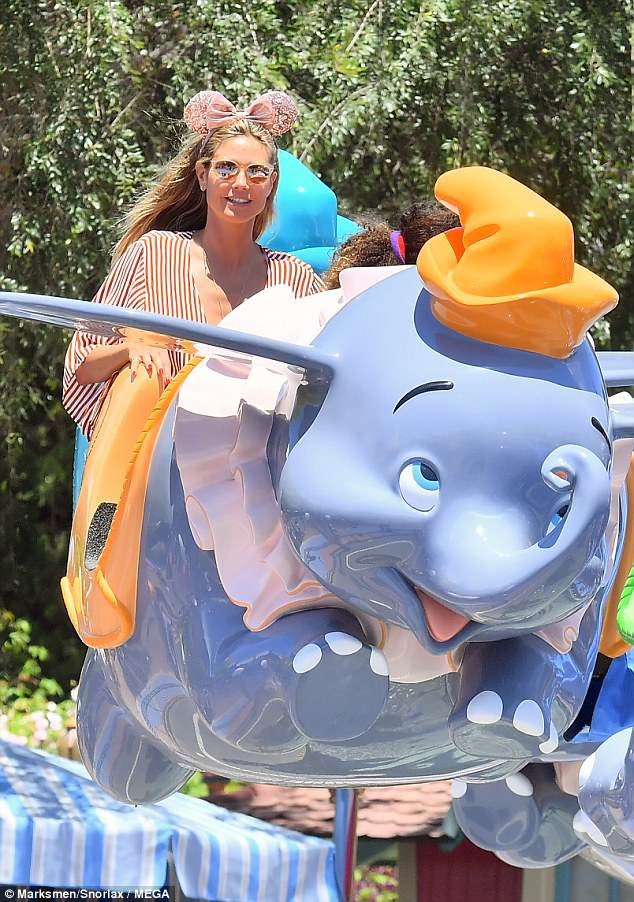 Heidi Klum rạng rỡ bên bạn trai kém 17 tuổi - 6
Gần đây - sau khi ly dị, cô hẹn hò nhiều người nhưng đều chia tay chóng vánh