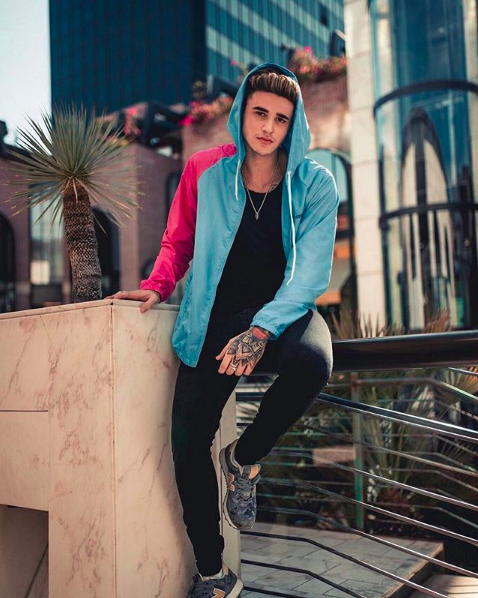 CĐV Brazil điển trai rất giống Justin Bieber gây "sốt" tại World Cup - 6 CĐV Brazil điển trai rất giống Justin Bieber gây "sốt" tại World Cup - 6