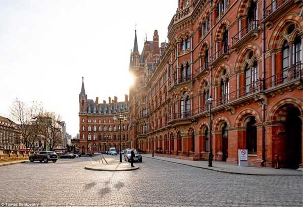 Hé lộ thế giới dưới lòng các thành phố nổi tiếng - 1