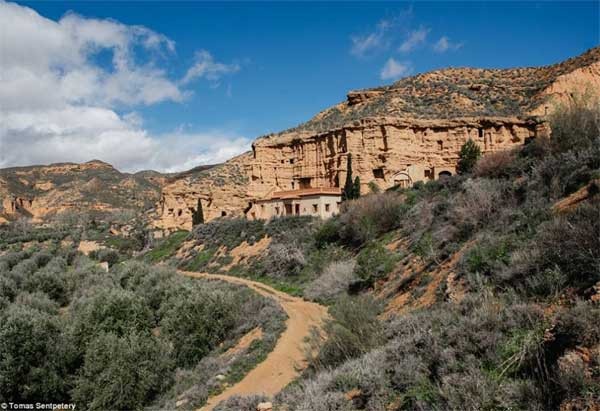 Hé lộ thế giới dưới lòng các thành phố nổi tiếng - 11