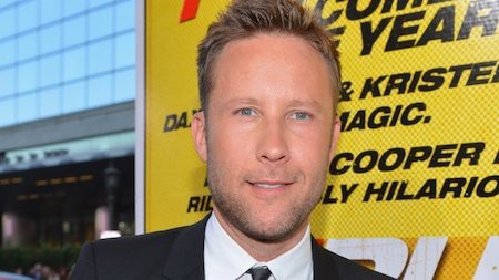 Khi các sao “bự” có “tiếng” mà chẳng có “miếng” - 7 Danh tiếng của “Lex Luthor” Michael Rosenbaum dường như cũng dần lùi xa theo bộ phim quá khứ “Smallville”. Hồi năm 2016, nam tài tử từng thể hiện quyết tâm thử sức với dòng phim hài nhưng kết quả thu được lại không như ý và Michael Rosenbaum giờ cũng chỉ còn có khoảng 2 triệu đô la Mỹ.
