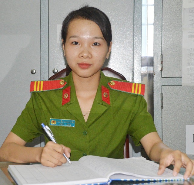 “Bông hồng thép” của lực lượng cảnh sát cơ động Công an Sóc Trăng - 1 Thượng sĩ Nguyễn Thị Ngọc Điểm.