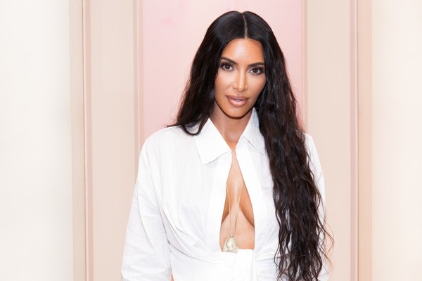 Kim Kardashian từng bị chồng chê mặc siêu xấu - 1
Kim Kardashian vừa tiết lộ với báo giới, chồng cô từng chê cô mặc xấu nhất thế giới