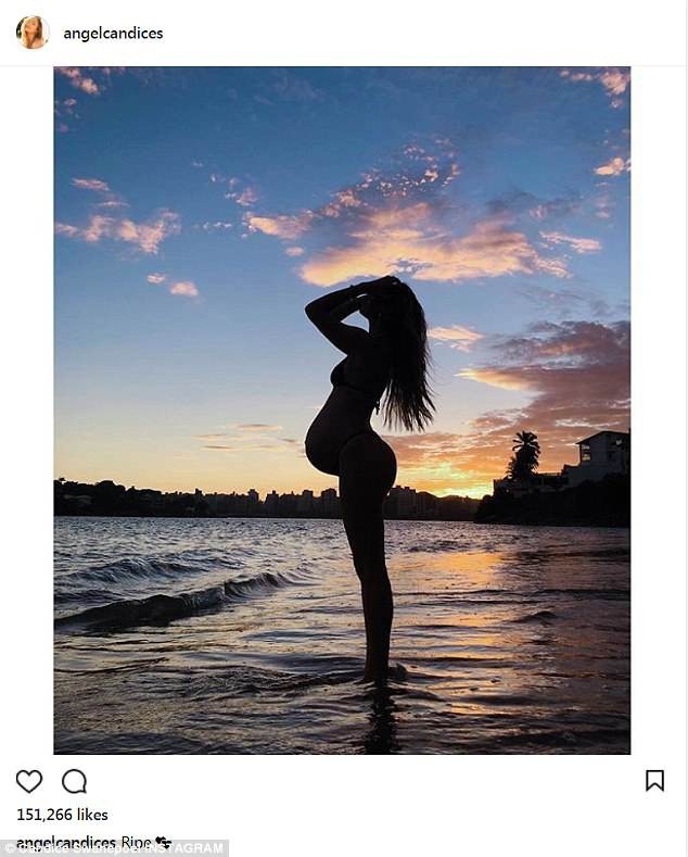 Candice Swanepoel sinh con thứ 2 - 4
Siêu mẫu Nam Phi sinh liền 2 con trai trong hơn 2 năm vừa qua