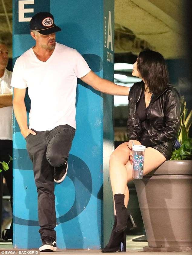 Sao phim Robot đại chiến có bạn gái mới kém 17 tuổi - 6
Josh Duhamel vừa được vợ cũ Fergie khen hết lời vì là ông bố rất có trách nhiệm với con cái