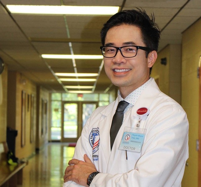 Tốt nghiệp Y khoa Việt Nam, có nên học lên tiến sĩ/ thạc sĩ tại Mỹ? - 1 Bác sĩ Huynh Wynn Tran (Bệnh viện ĐH Y khoa Keck, Đại học University of Southern California, Los Angeles, Hoa Kỳ) - tác giả bài viết.