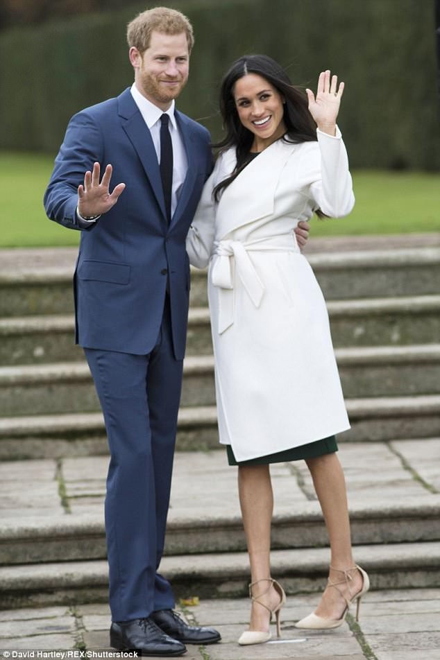 Ngày 27/11/2017 - Tuyên bố đính hôn: Công nương tương lai diện cây đồ có giá 124.750 bảng, trong đó đắt nhất là chiếc nhẫn đính hôn với giá 122.500 bảng, ngoài ra các món đồ như áo khoác, đầm, giày, khuyên tai... có giá trong khoảng vài trăm bảng mỗi món.