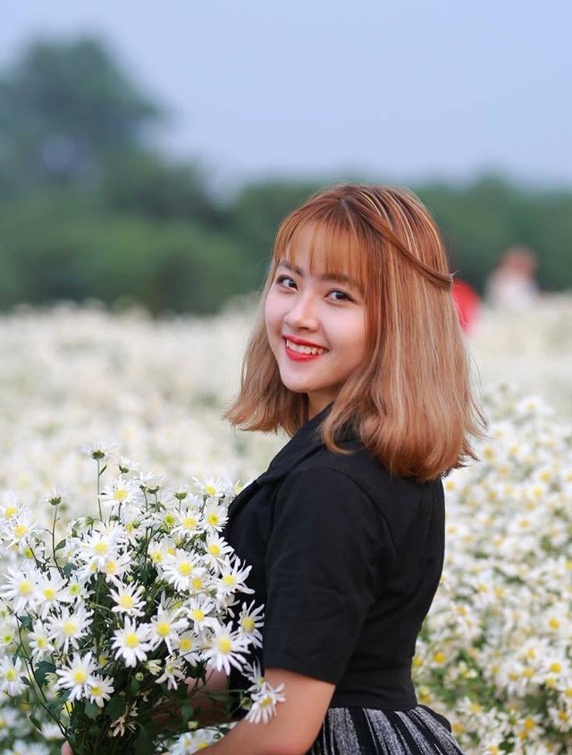 Những nữ sinh xinh xắn tại cuộc thi tài sắc sinh viên Imiss Thăng Long 2018 - 19
Nguyễn Thị Thanh Huyền