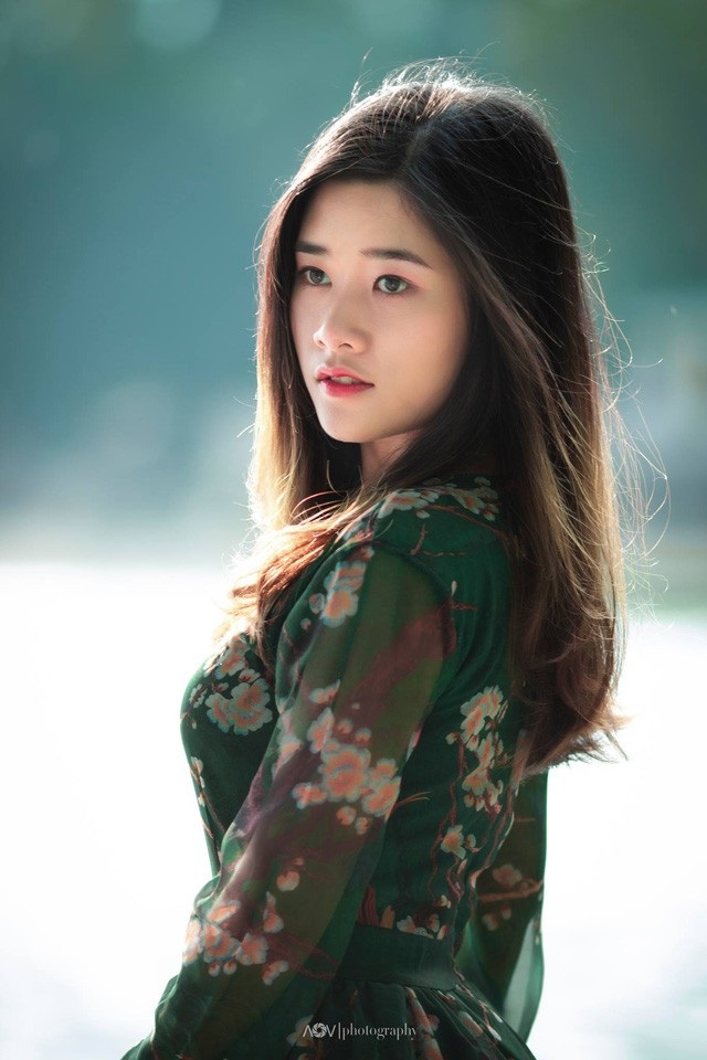 Những nữ sinh xinh xắn tại cuộc thi tài sắc sinh viên Imiss Thăng Long 2018 - 13
Trần Thu Thảo