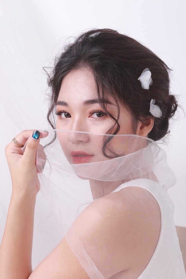 Những nữ sinh xinh xắn tại cuộc thi tài sắc sinh viên Imiss Thăng Long 2018 - 17
Phạm Thị Hồng Ngọc