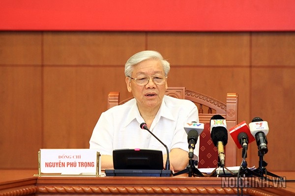 Tổng Bí thư Nguyễn Phú Trọng yêu cầu đánh giá 5 năm qua cả hệ thống đã làm được gì; phải làm gì để đấu tranh chống giặc nội xâm đang trong giai đoạn quan trọng quyết liệt.