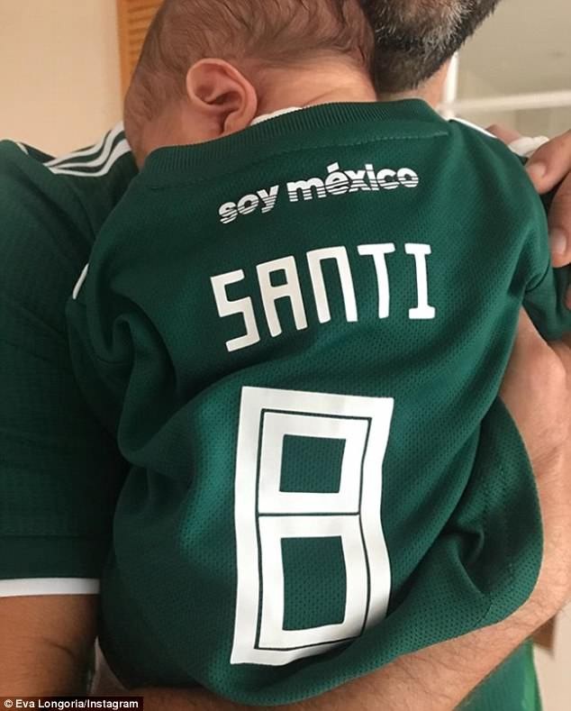 Eva Longoria nghẹn ngào khi làm mẹ lần đầu ở tuổi 41 - 3
Ở tuổi 41, Eva lần đầu tiên được trải nghiệm cảm giác làm mẹ.