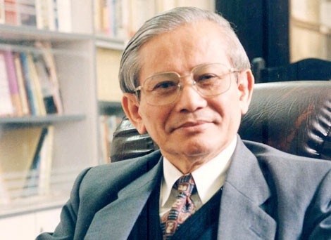 Giáo sư Phan Huy Lê qua đời