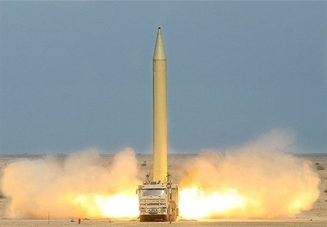 Tướng Iran dọa trút 1.000 tên lửa san phẳng Ả-rập Xê-út - 2 Một vụ phóng tên lửa của Iran. (Ảnh: Tasnim)