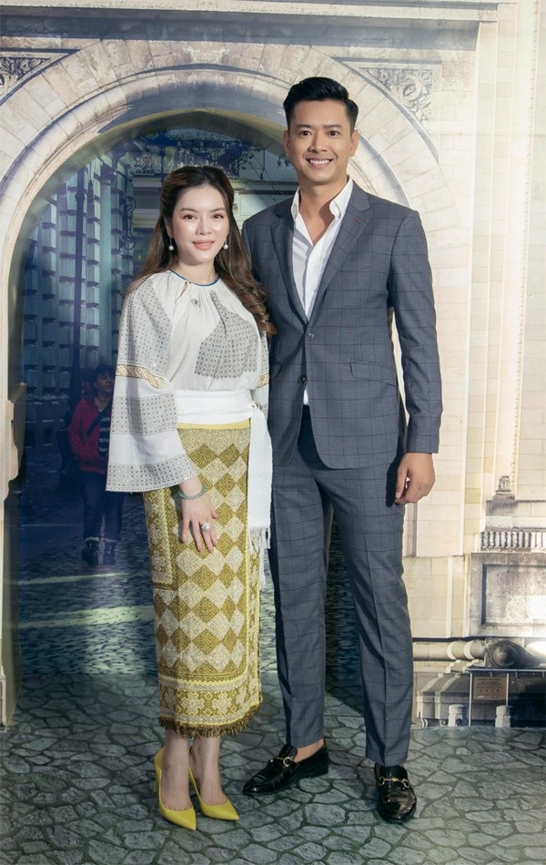 Noo Phước Thịnh mang gương mặt khác lạ khi đến chia vui với Lý Nhã Kỳ - 13
Anh trở về sau chuyến đi Hà Nội tham gia bình luận World Cup nhận được nhiều khen ngợi