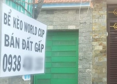 Ồ ạt rao bán nhà, bán đất vì thua độ World Cup: Sự thực hay chiêu trò môi giới? - 1 Thông tin rao bán nhà đất do thua độ xuất hiện nhan nhản trong mùa World Cup.